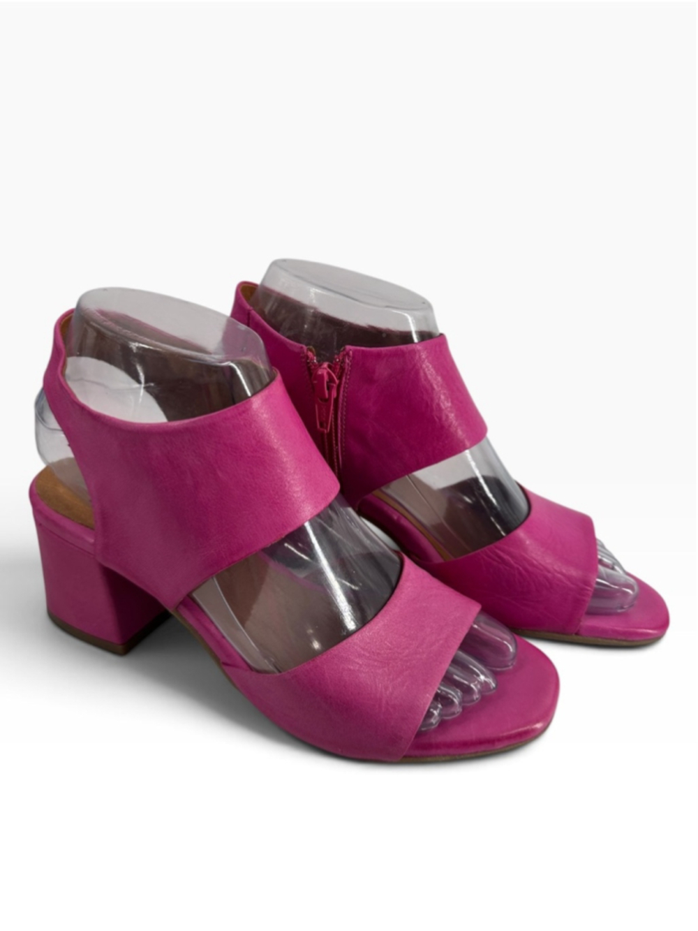 Miz Mooz sandals Bonnette fuchsia chunky heel leather strappy sz 6
